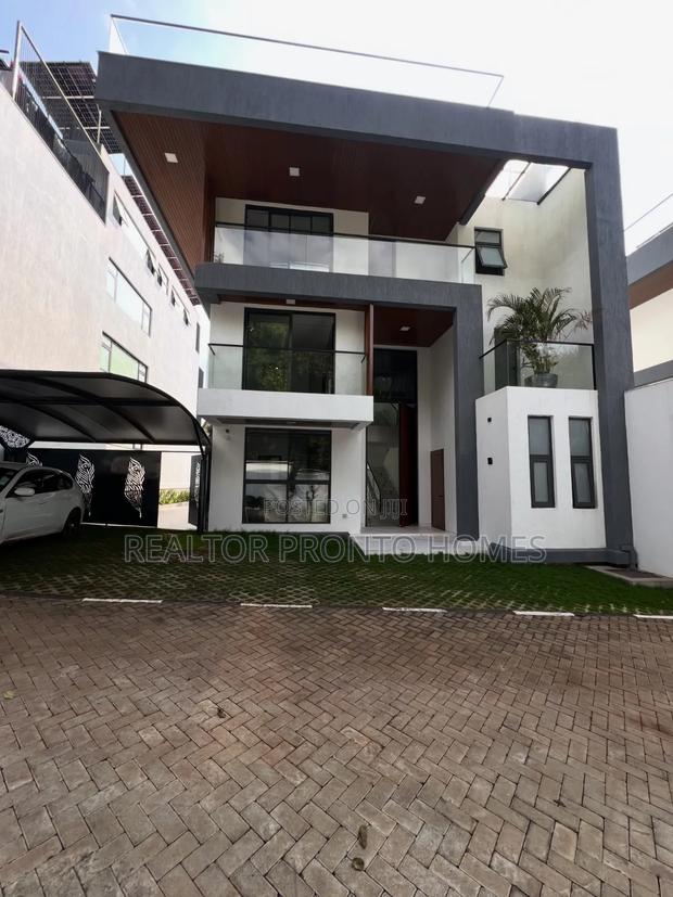 6bdrm Villa in Lavington, Muthangari for sale