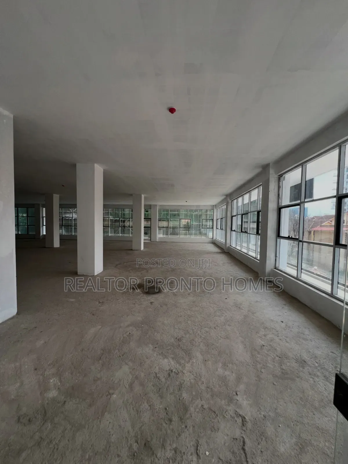 Premium Grade a Office Space |
(From 3,000 to 50,000 Square Feet)
