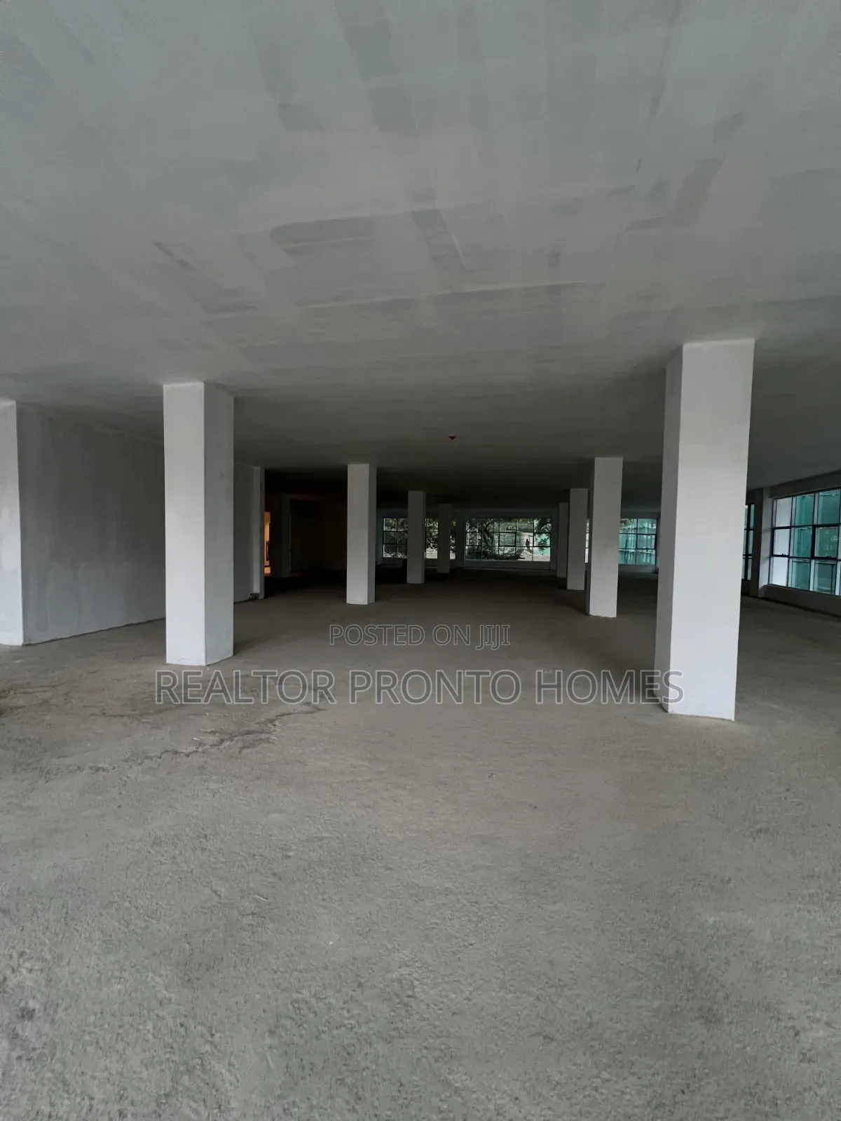 Premium Grade a Office Space |
(From 3,000 to 50,000 Square Feet)