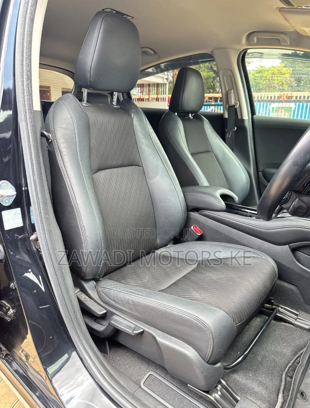 Honda Vezel 1.5 Hybrid 2WD 2019 Black