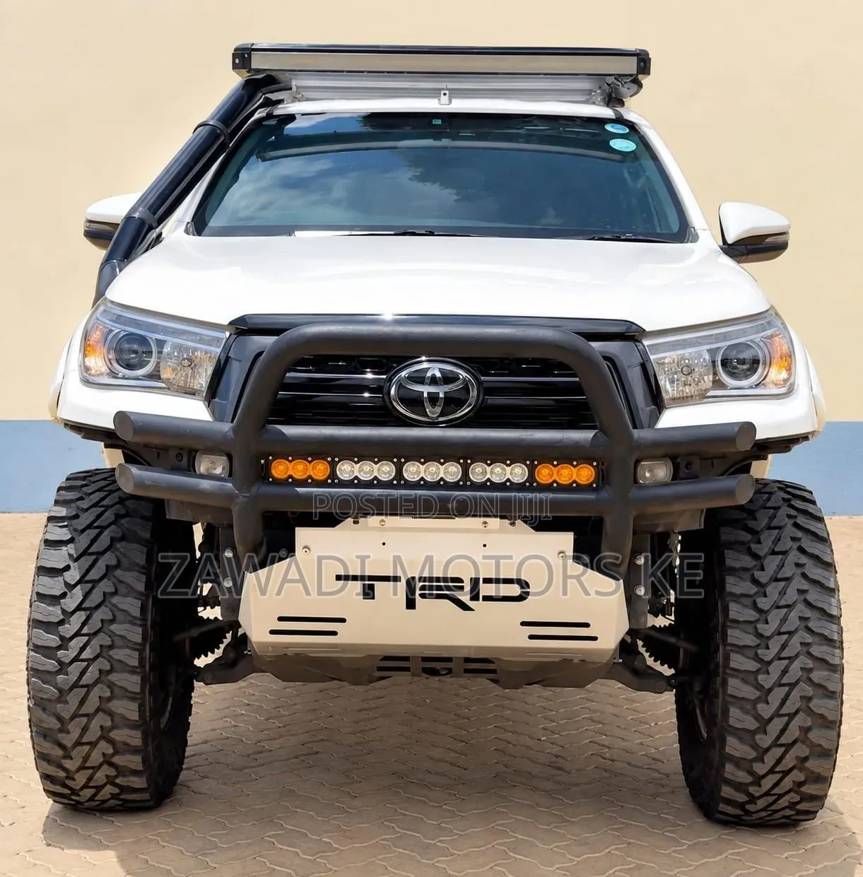 Toyota Hilux Revo Double Cab Deisel 2.4 AWD 2019 White