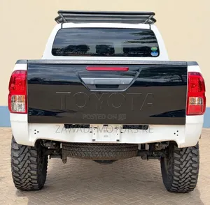 Toyota Hilux Revo Double Cab Deisel 2.4 AWD 2019 White