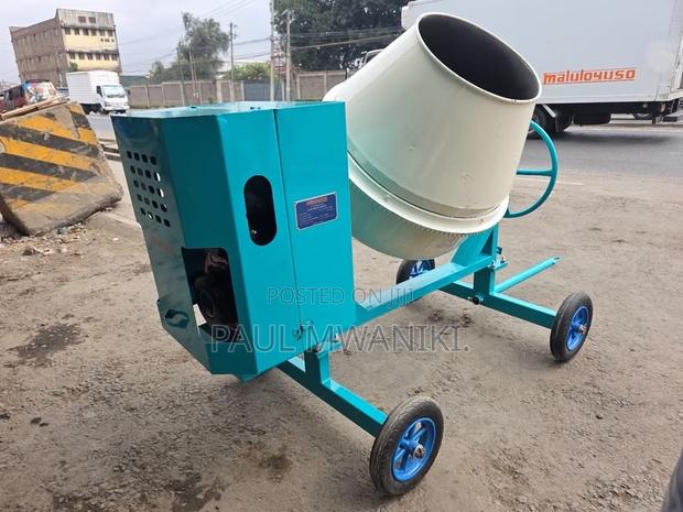 Windsor 400L Diesel Concrete Mixer – 7HP Heavy Duty