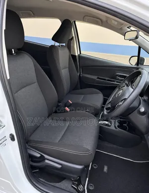 Toyota Vitz 1.3 FWD 5dr 2019 White