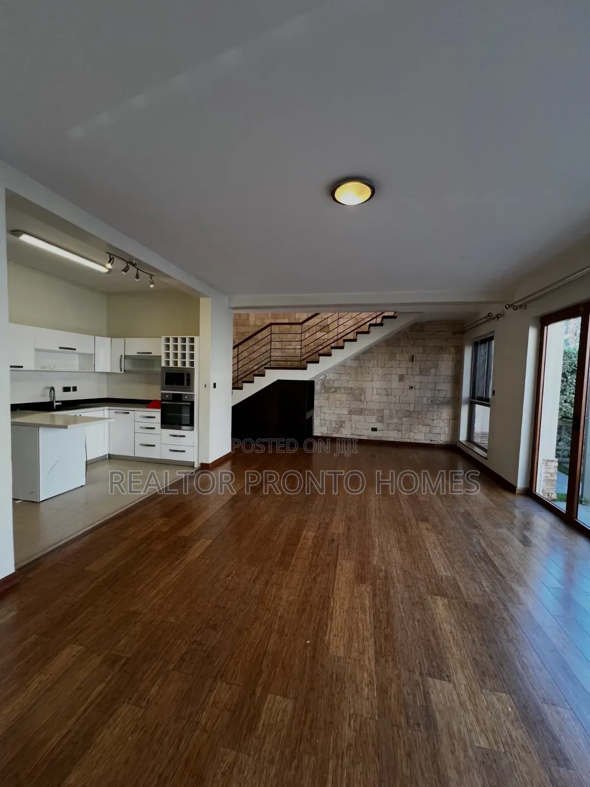 4bdrm Townhouse/Terrace in Kileleshwa for sale