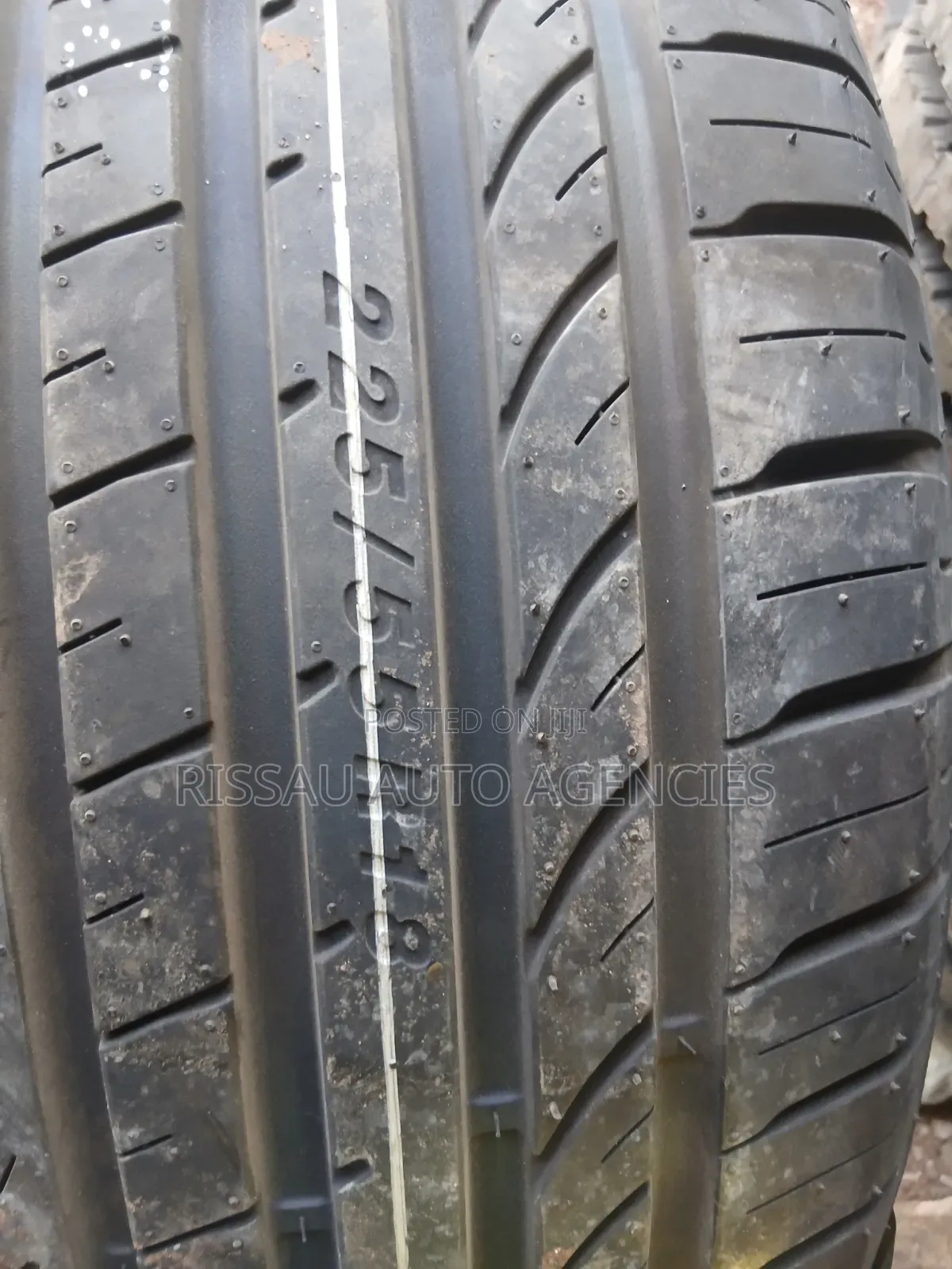 225/55 R 18 98H Primus Low Profile Tyres Made in China.