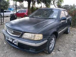 Nissan FB15 2006