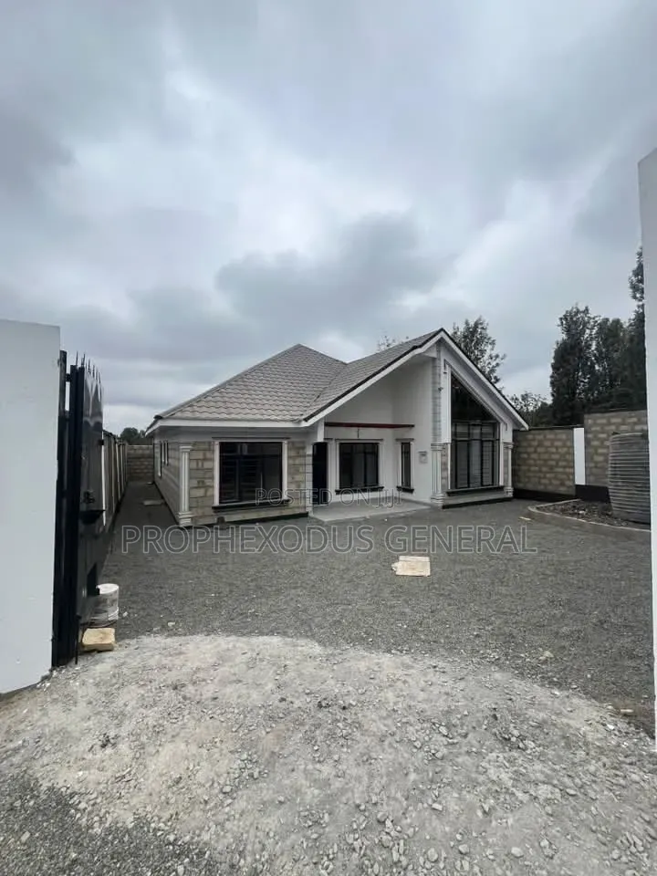 4bdrm Bungalow in Matasia for sale