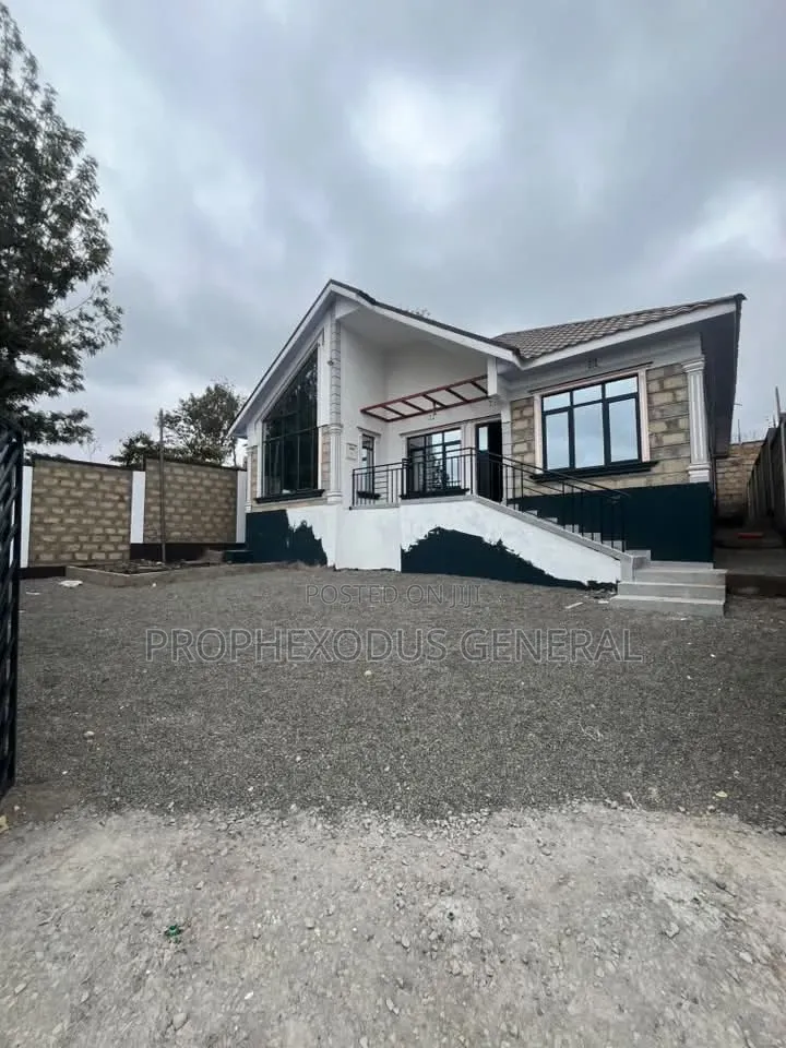 4bdrm Bungalow in Matasia for sale