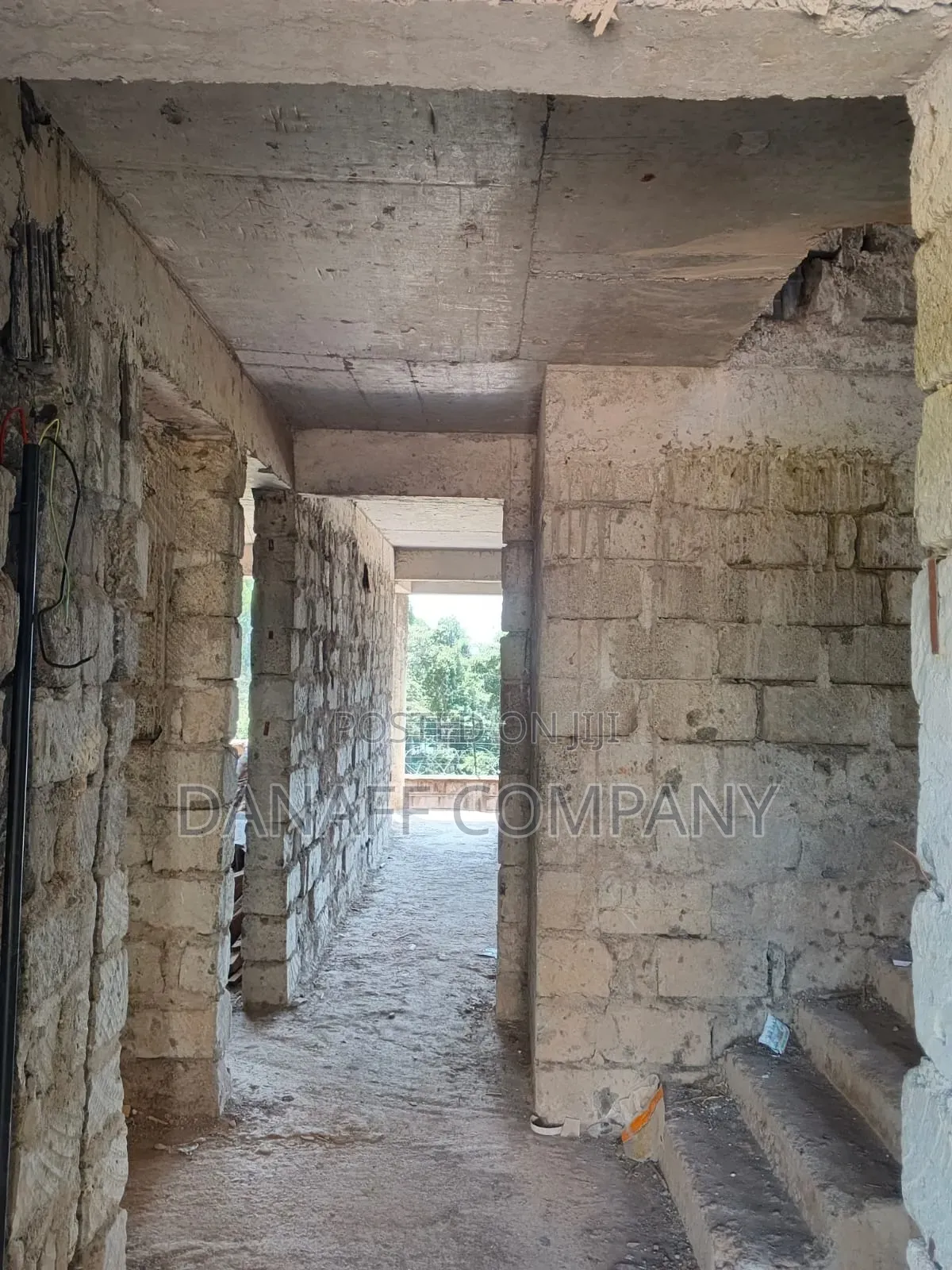 8bdrm Villa in Kadeya, Oluulua for sale