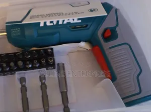 TOTAL Insulated Electrical Screwdriver – Durable Hand Tool