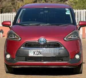 Toyota Sienta 2017 Maroon