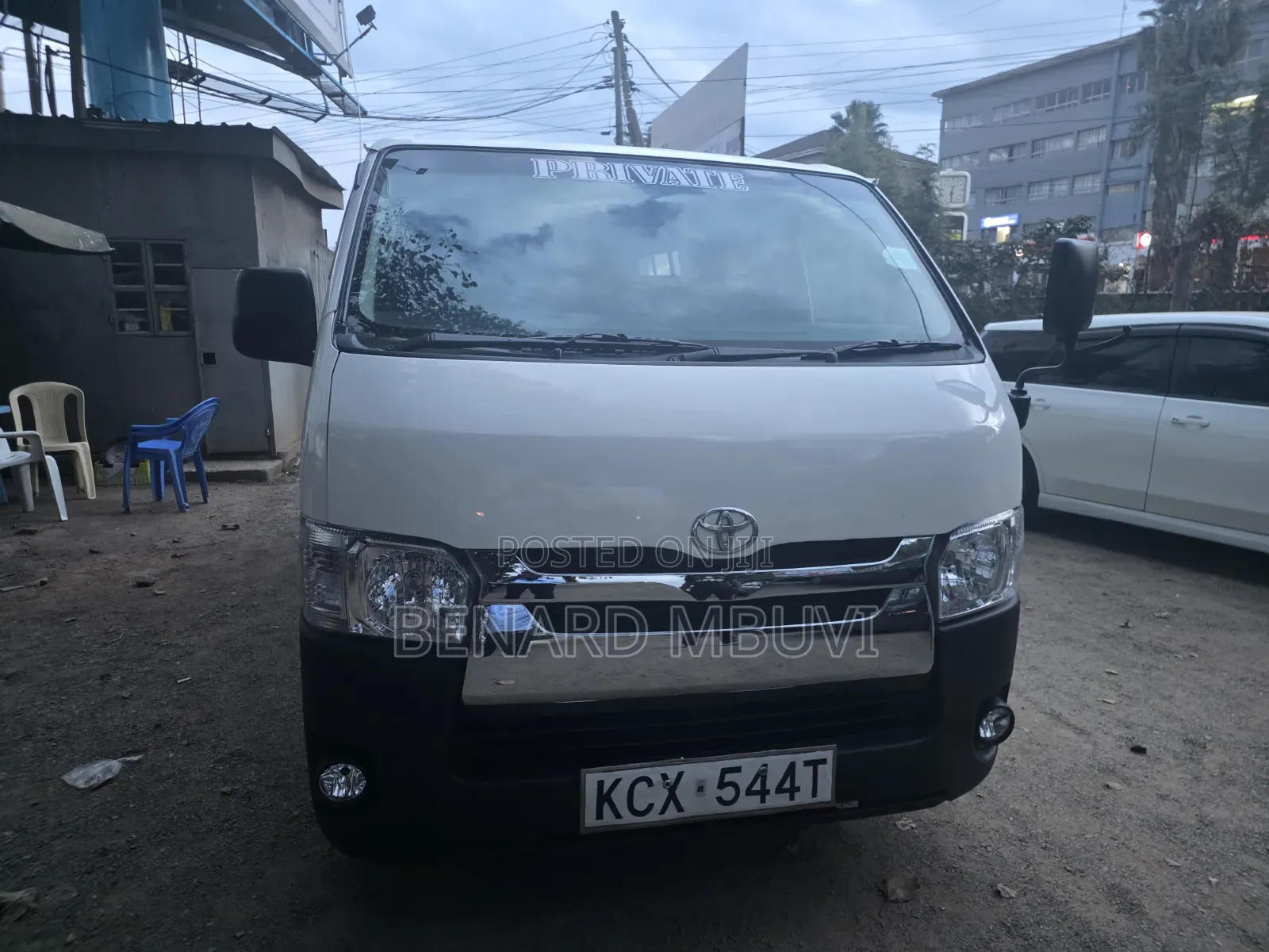 Toyota HiAce 2014 White