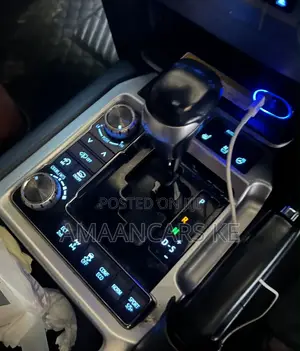 Toyota Land Cruiser 4.6 V8 ZX 2018 White