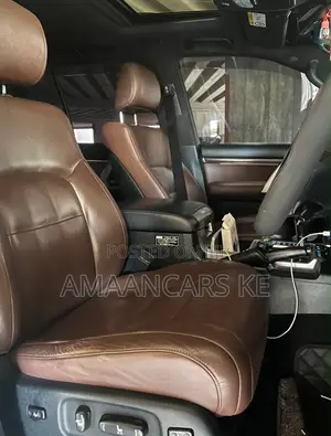 Toyota Land Cruiser 4.6 V8 ZX 2018 White
