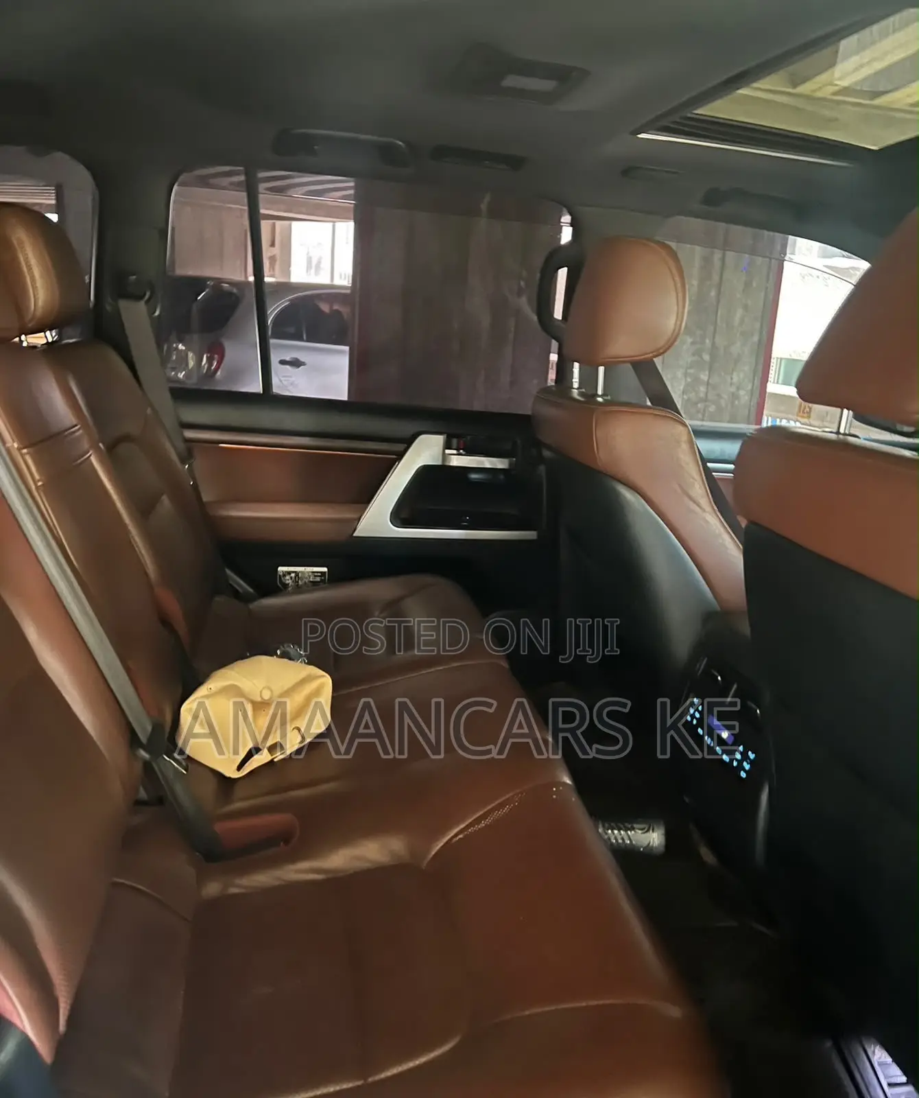 Toyota Land Cruiser 4.6 V8 ZX 2018 White