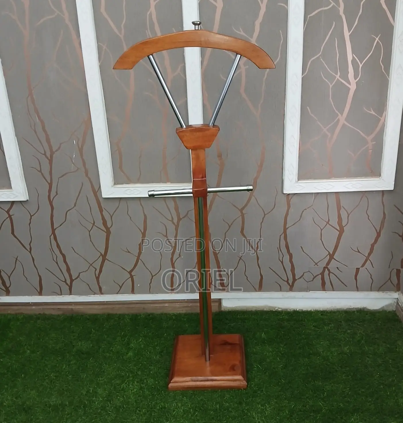 Office Coat Hanger : Modern Wooden Office Coat Hanger Stand