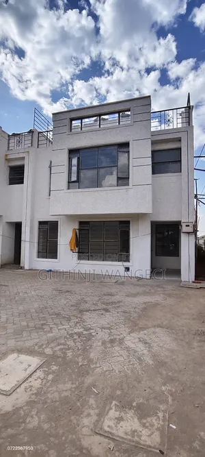 3bdrm Townhouse/Terrace in Vet, Ngong CBD for sale