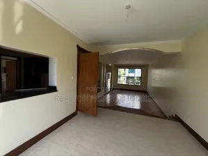 4bdrm Townhouse / Terrace in Westlands, Raphta Road Area for rent
