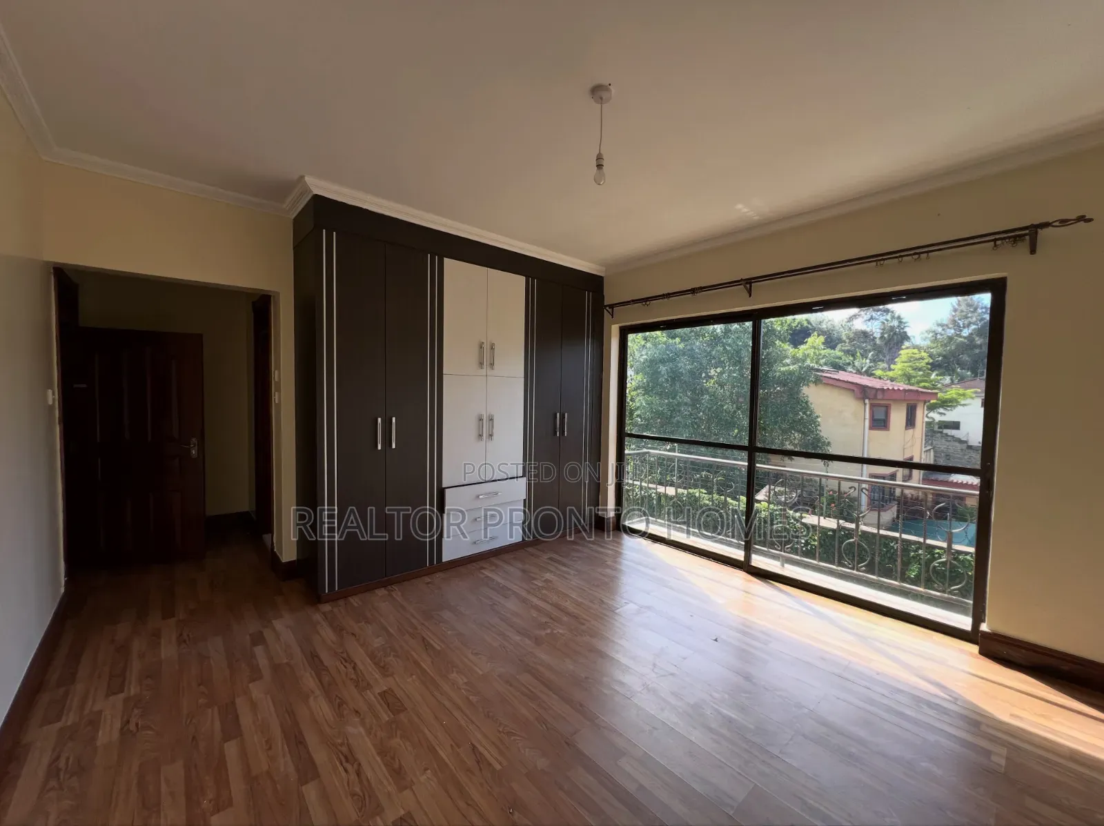 4bdrm Townhouse / Terrace in Westlands, Raphta Road Area for rent