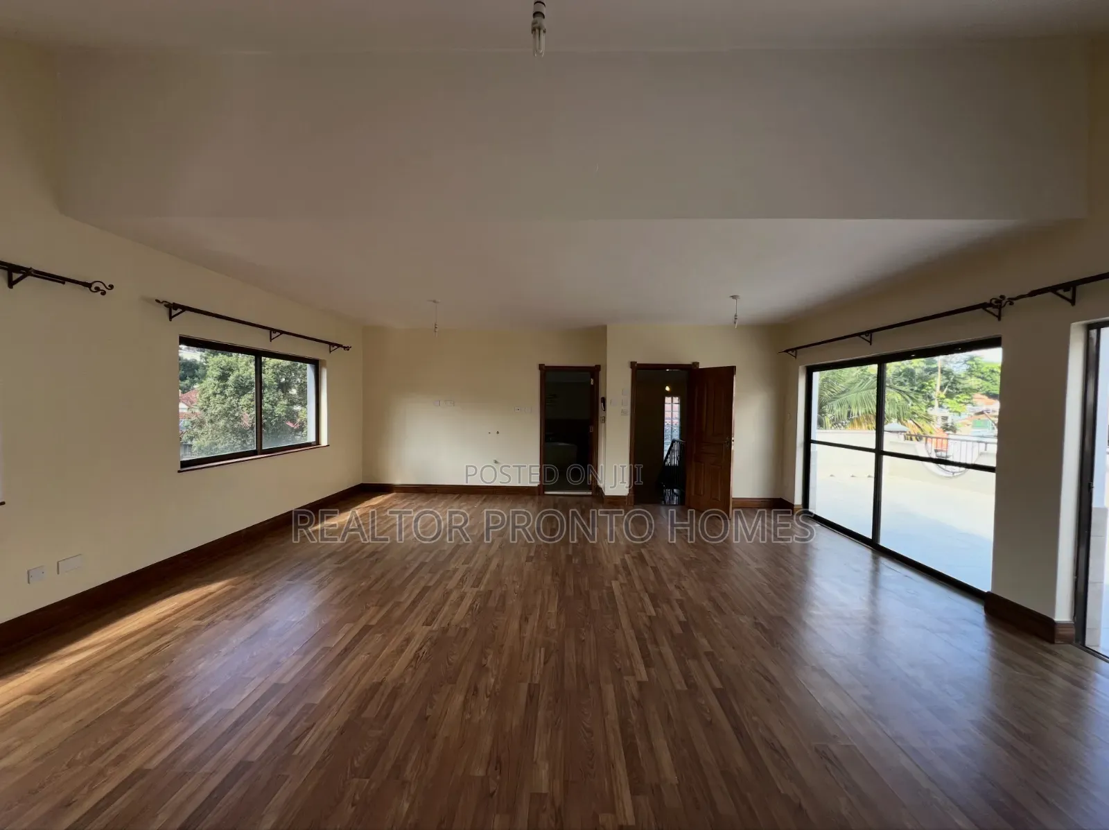 4bdrm Townhouse / Terrace in Westlands, Raphta Road Area for rent