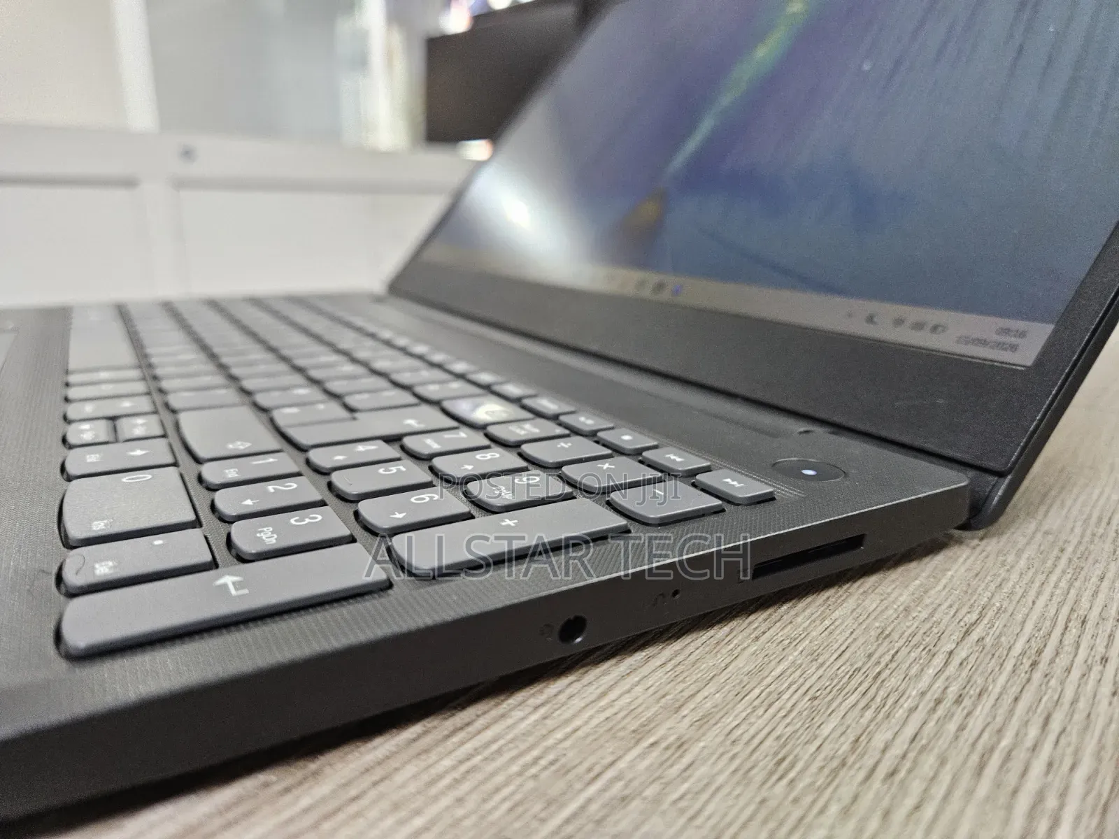 Laptop Lenovo Ideapad 3 4GB Intel Celeron SSD 256GB
