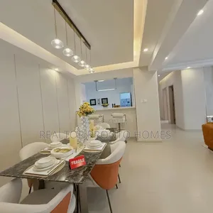 5bdrm Apartment in Kilimani, Hurlingham for sale