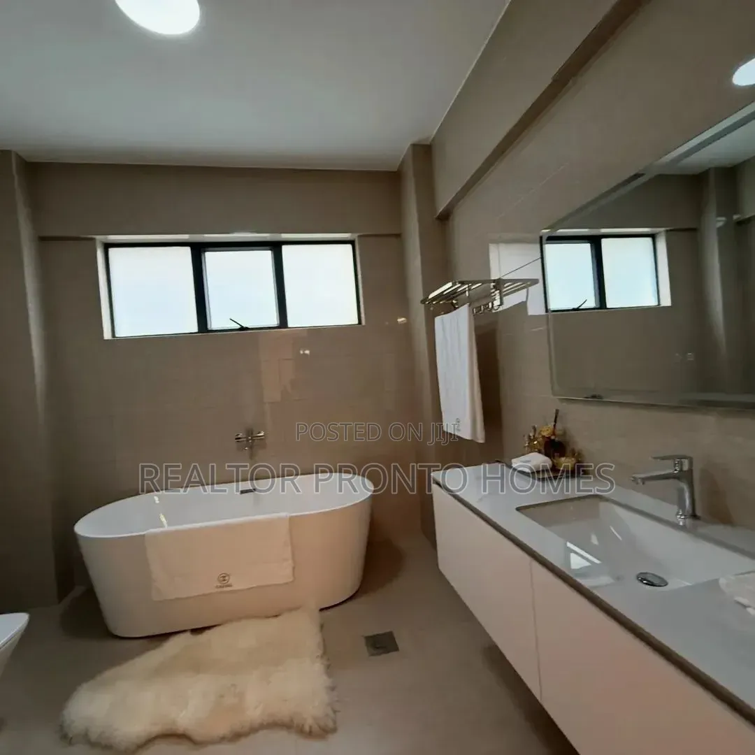 5bdrm Apartment in Kilimani, Hurlingham for sale