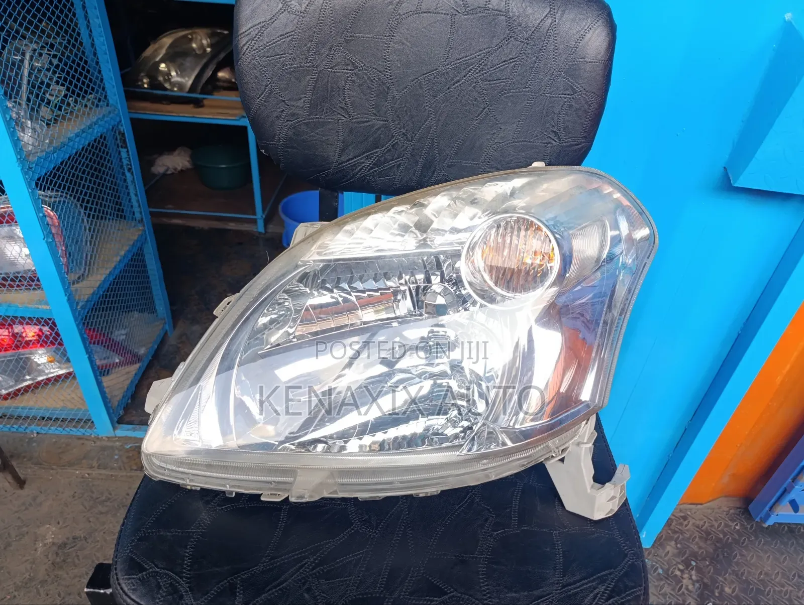 Raum 2004-2010 Xenon Headlight