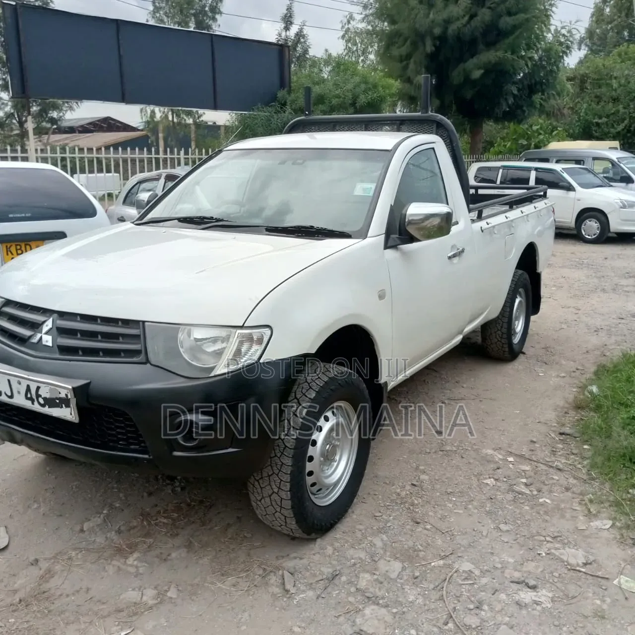 Mitsubishi L200 Club Cab 2.5 180hp 4WD 2015 White
