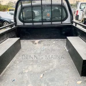 Mitsubishi L200 Club Cab 2.5 180hp 4WD 2015 White