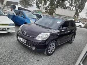 Mazda Verisa 2010