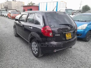 Mazda Verisa 2010