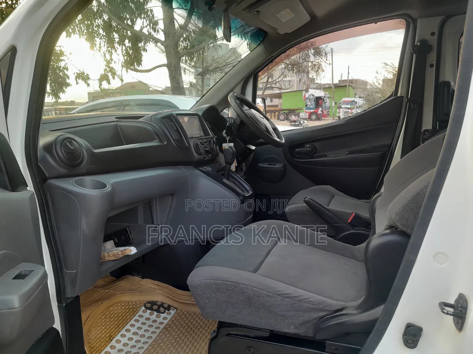Nissan NV200 2012 White