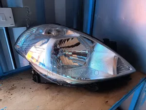 Tiida Non-Xenon Headlight