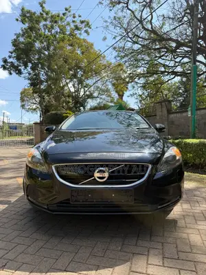 Volvo V40 2016 Black