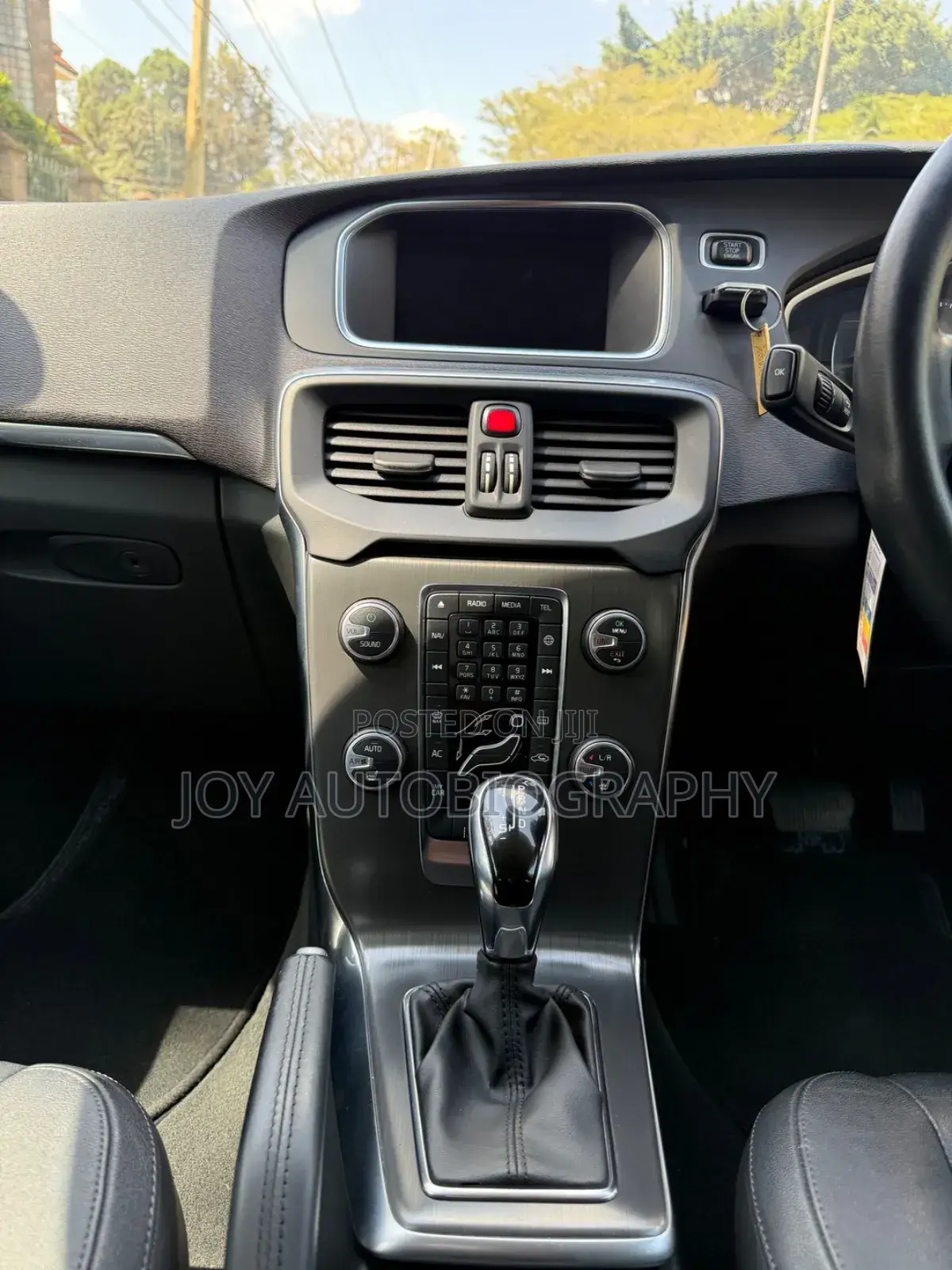 Volvo V40 2016 Black