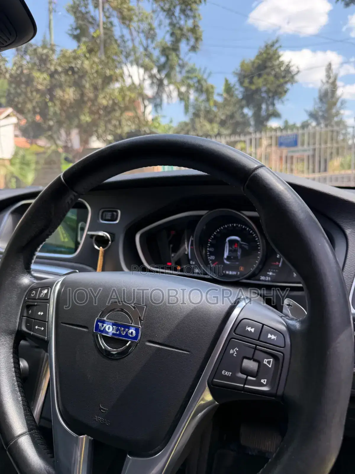 Volvo V40 2016 Black