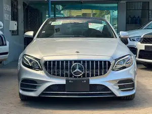 Mercedes-Benz E300 2019 Silver