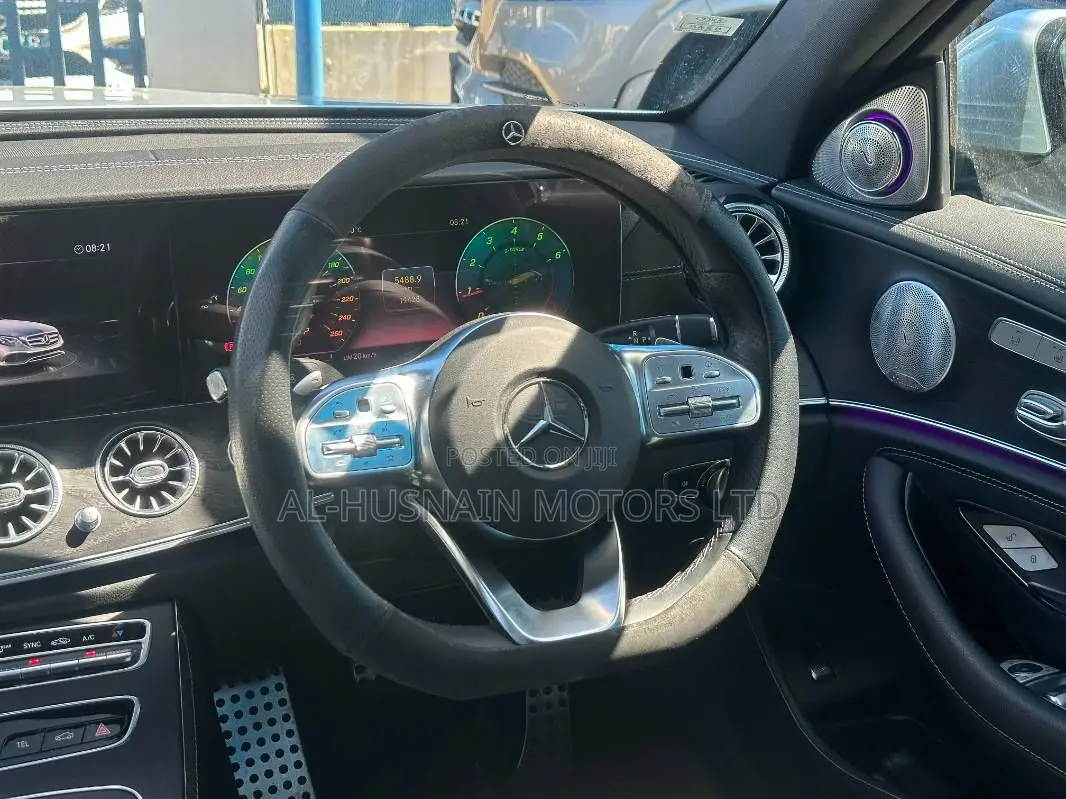 Mercedes-Benz E300 2019 Silver