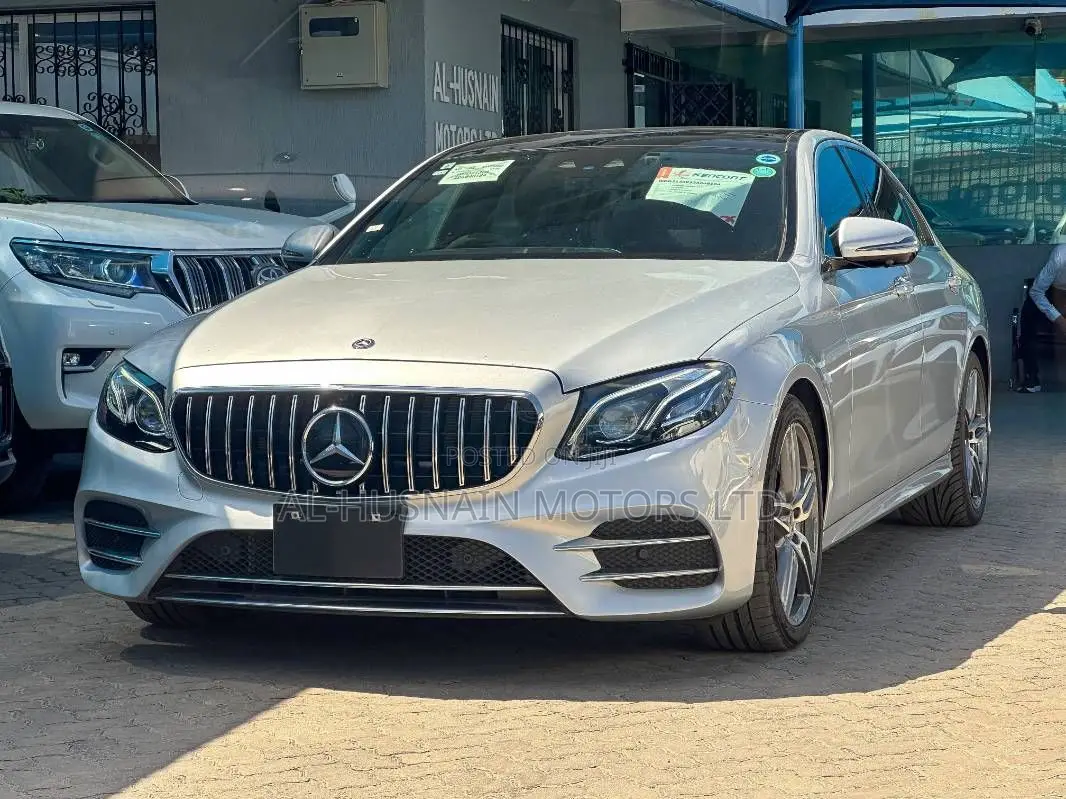 Mercedes-Benz E300 2019 Silver