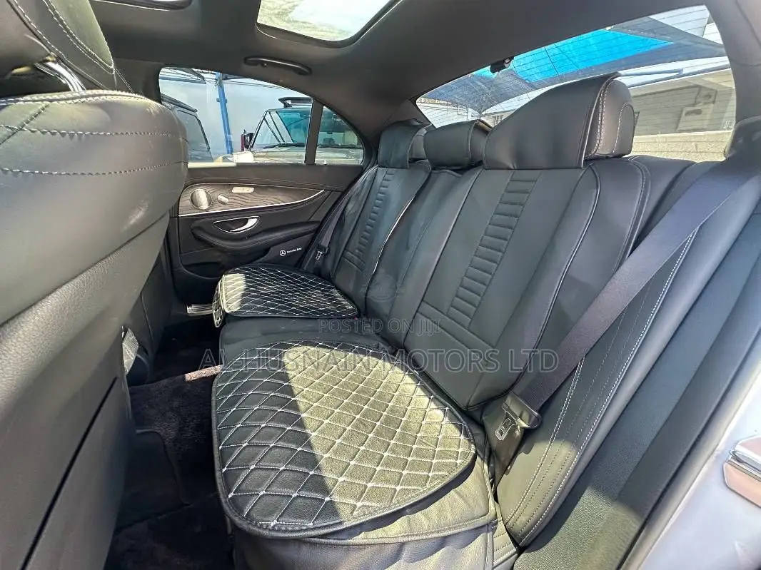 Mercedes-Benz E300 2019 Silver