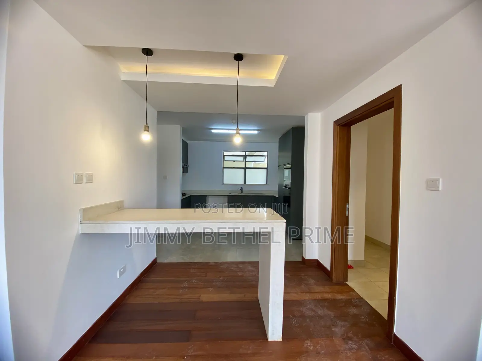 4bdrm Townhouse / Terrace in Rosslyn for rent