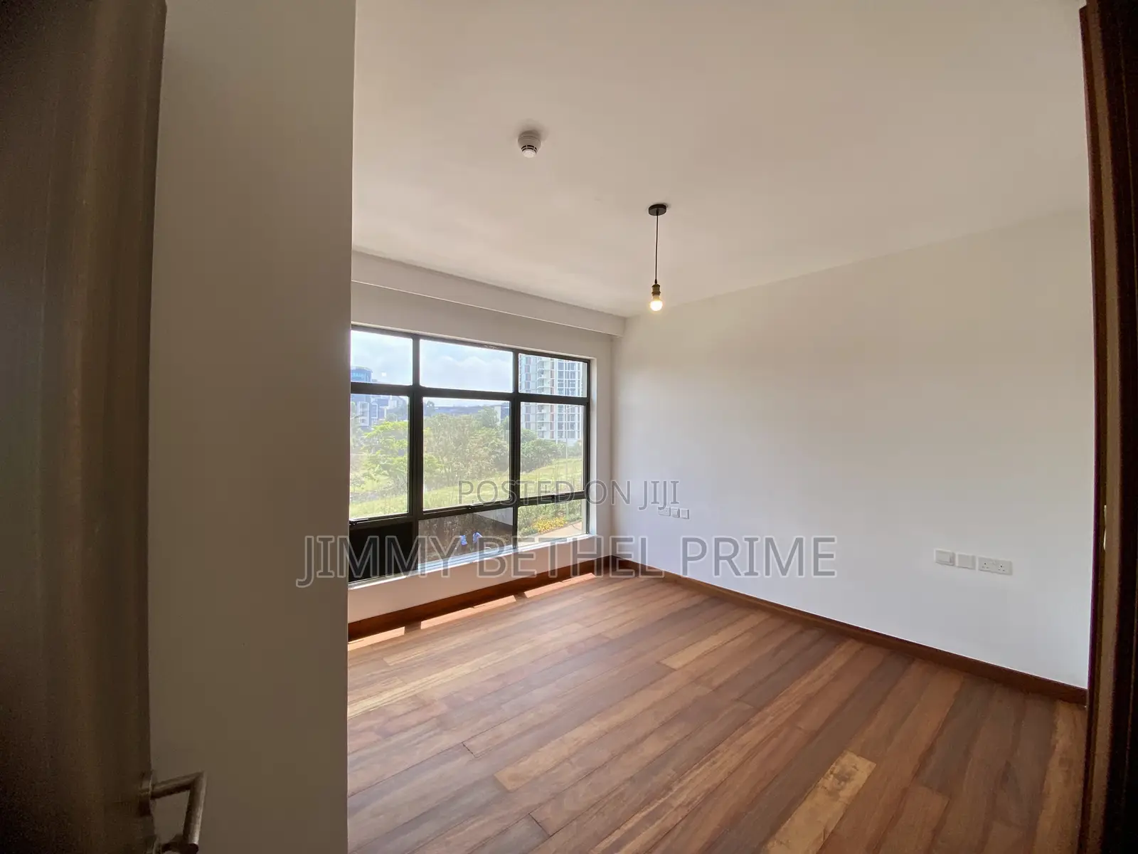 4bdrm Townhouse / Terrace in Rosslyn for rent