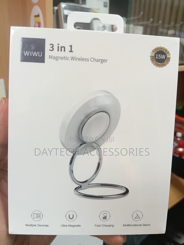 WiWU Wi-W027 3-in-1 Magnetic Wireless Charger 15W Fast-Charging Stand.