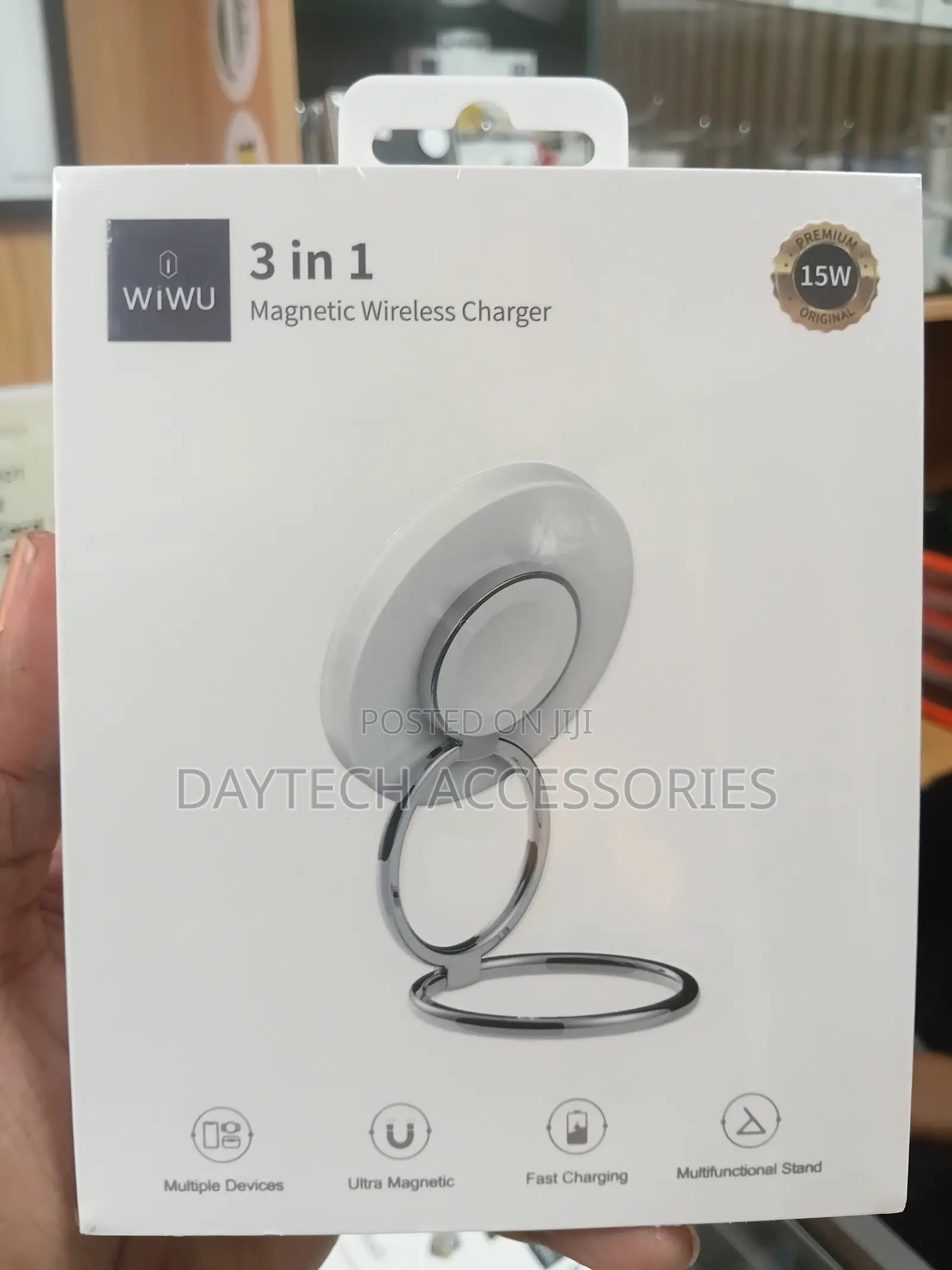 WiWU Wi-W027 3-in-1 Magnetic Wireless Charger 15W Fast-Charging Stand.