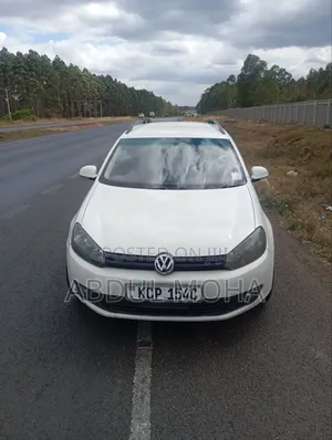 Volkswagen Golf 2010 White