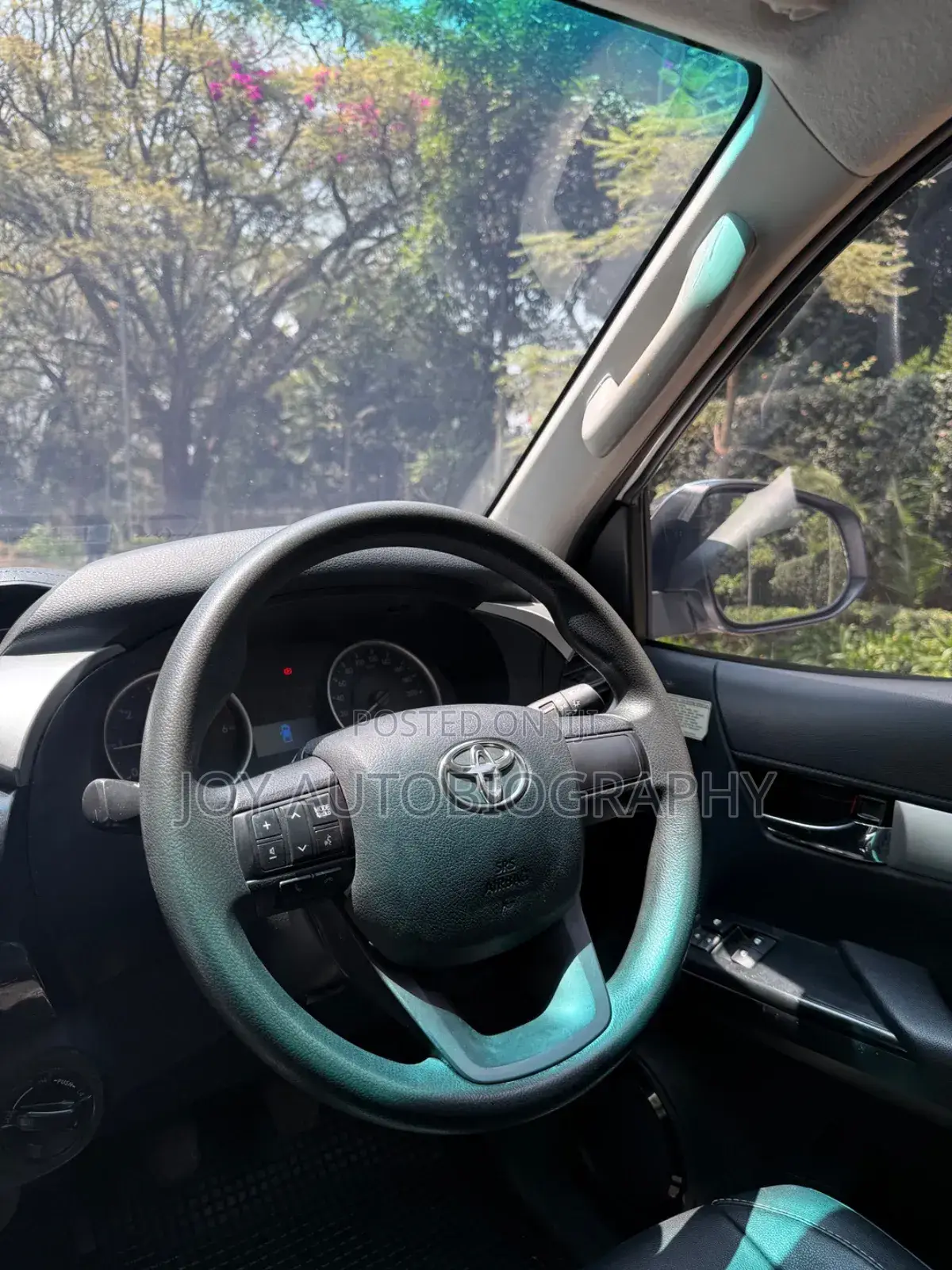Toyota Hilux 2017 White