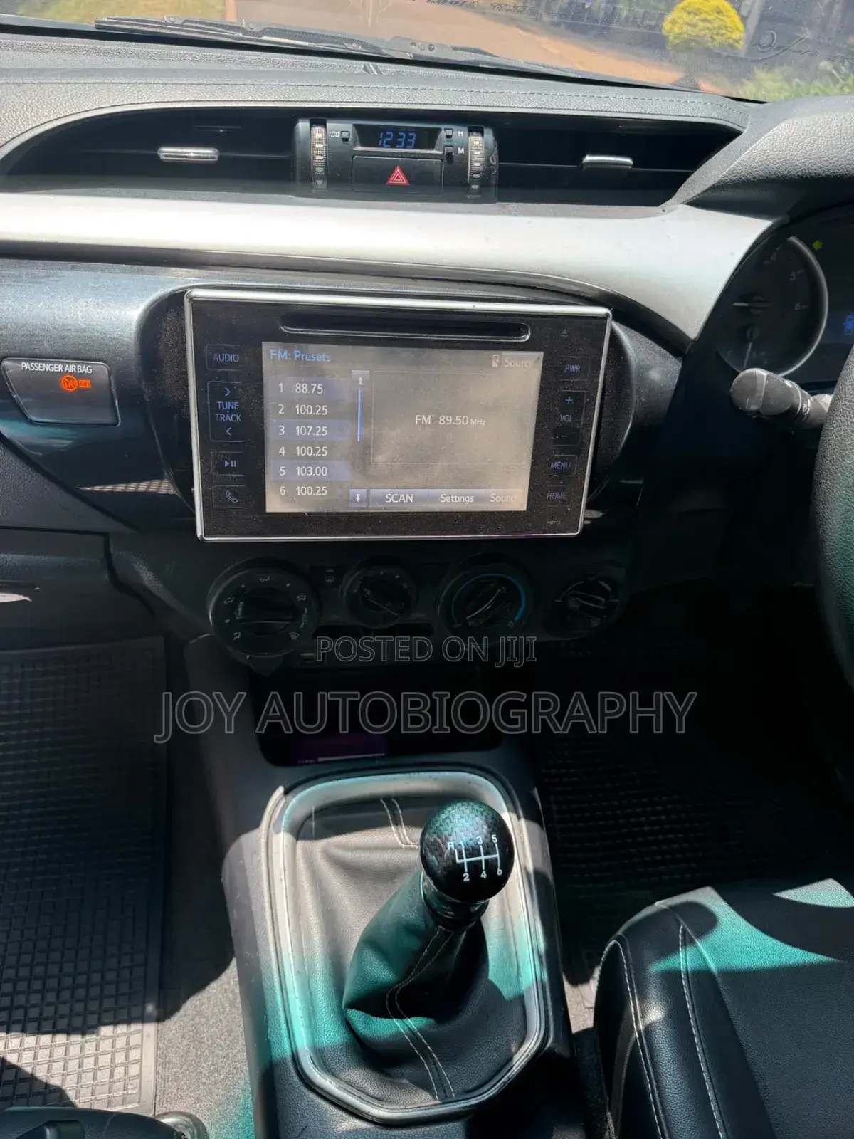 Toyota Hilux 2017 White