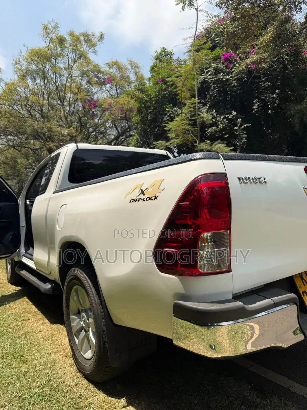 Toyota Hilux 2017 White